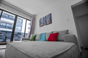 Stylish and Spacious 1Bedroom Apartment with King Bed in Prime Location